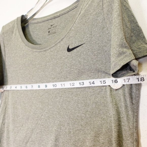 Nike‎ Top Womens Medium Dri Fit Sports Running Gray Marl Knit Round Casual Tee - Picture 3 of 7